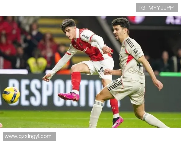 拜仁绝杀本菲卡引发争议判罚全场沸腾友谊赛精彩回顾