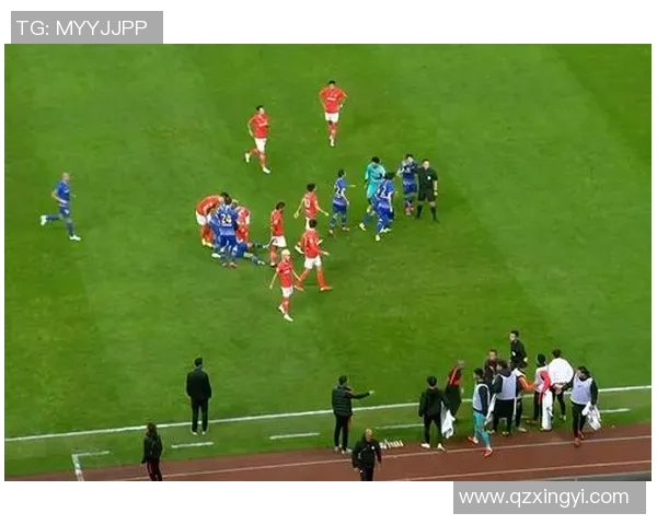 中超激战：拜仁大胜AC米兰红牌事件引发全场热议与战术分析